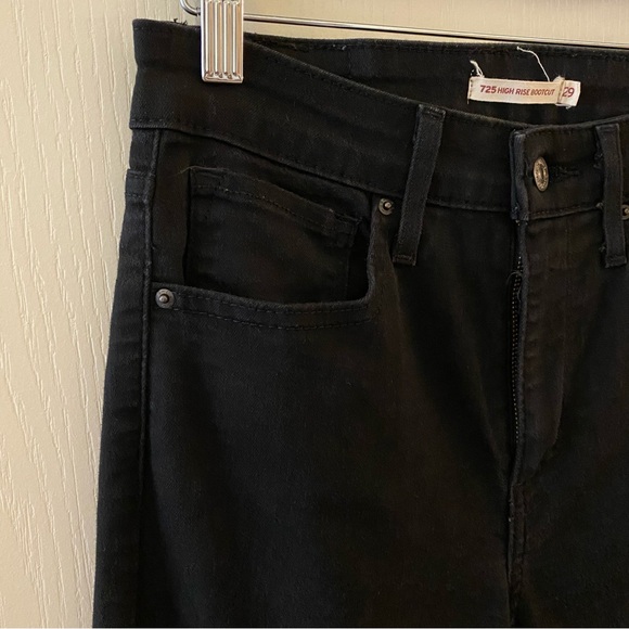 LEVI’S 725 High Rise Bootcut Jeans in Soft Black - 29 - Picture 9 of 14
